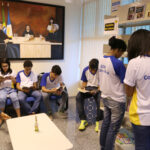 Alunos do CEM Castro Alves visitam TCE/TO