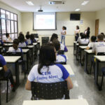 Alunos do CEM Castro Alves visitam TCE/TO